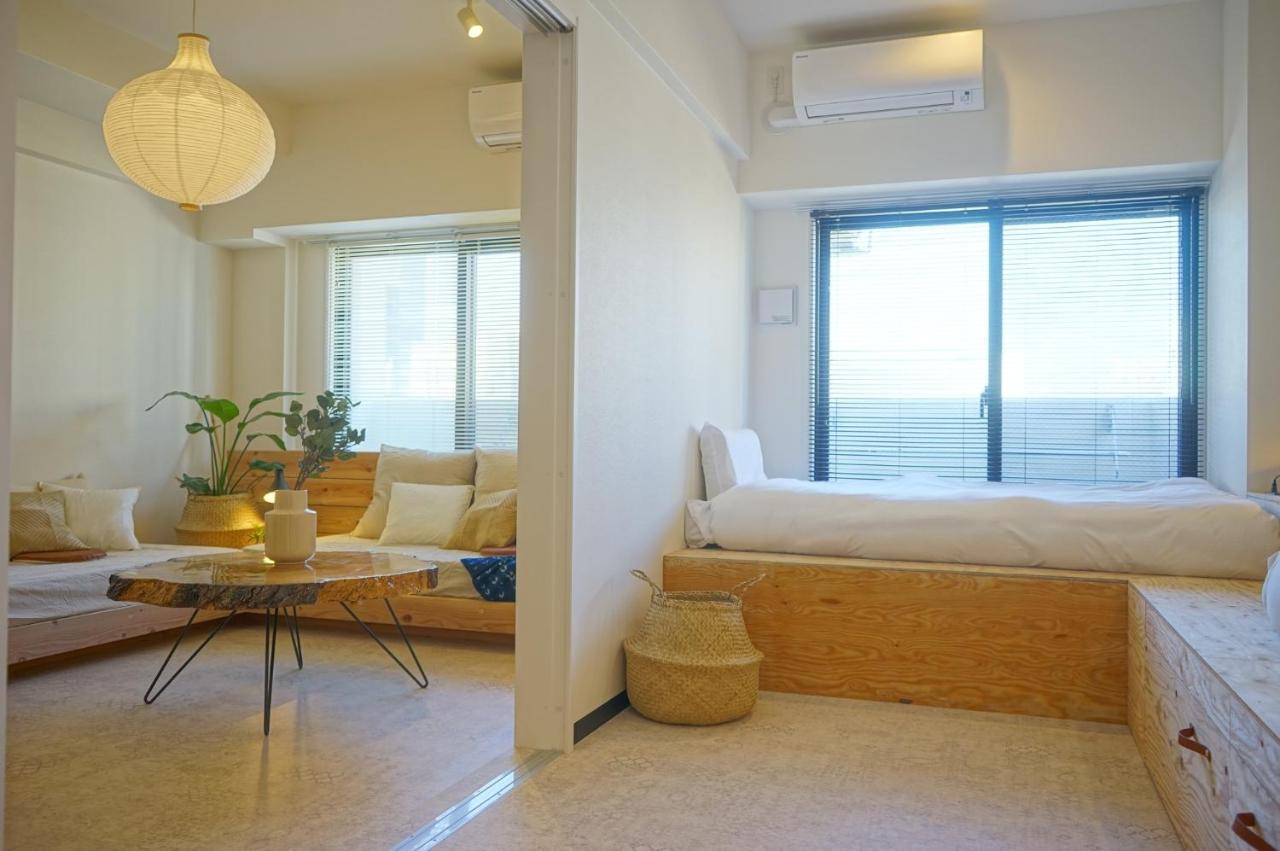 Апарт отель Earthmans Osaka-Jo Экстерьер фото